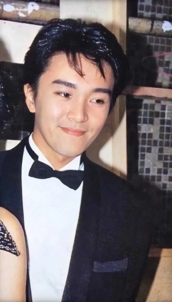 今天是周星馳62歲生日！