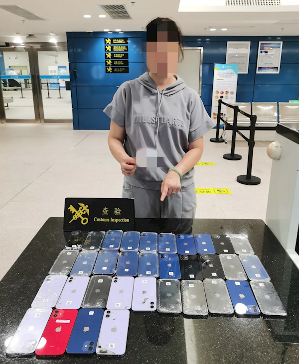 海關查獲2人身纏74臺iPhone入境：全是“洋垃圾”