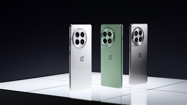 一加Ace 3 Pro全家福出爐：玻璃、陶瓷、皮革三種旗艦材質(zhì)