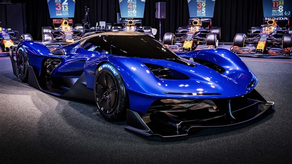 性能比肩F1賽車！紅牛首款超跑RB17亮相：全球僅50臺已賣光
