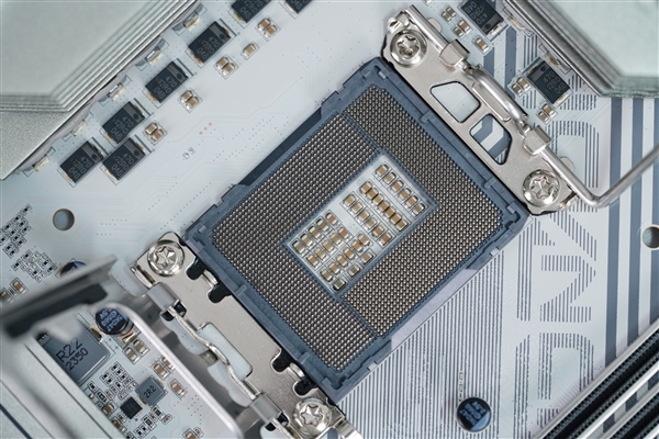 支持i9-14900K！七彩虹VCN Z790D5 ARK FROZEN方舟主板圖賞