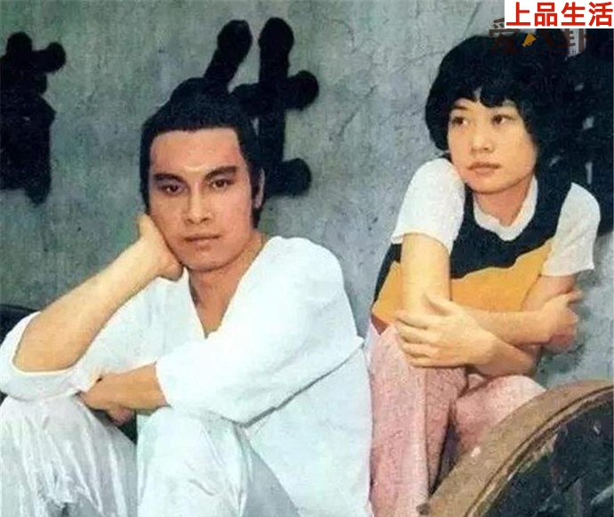 亦舒搶閨蜜男朋友岳華