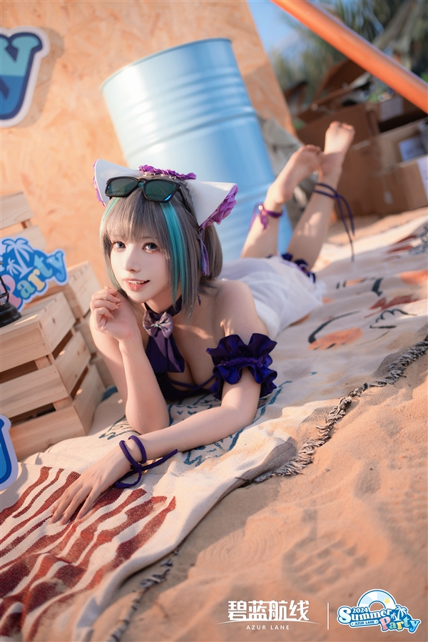 《碧藍航線》港區盛夏清涼節返圖：Coser風姿絕美