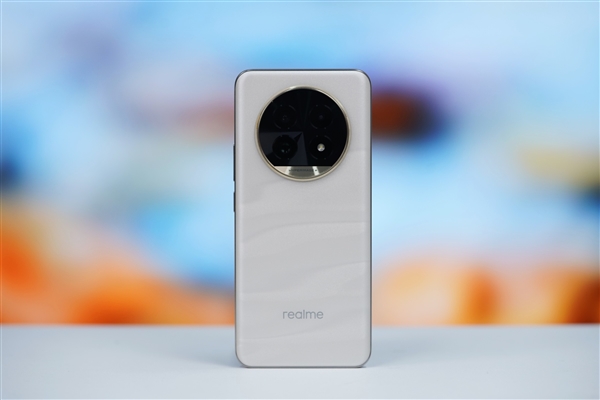首發(fā)全新索尼超光影潛望長焦！真我13 Pro+圖賞