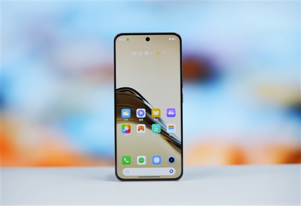 首發(fā)全新索尼超光影潛望長焦！真我13 Pro+圖賞