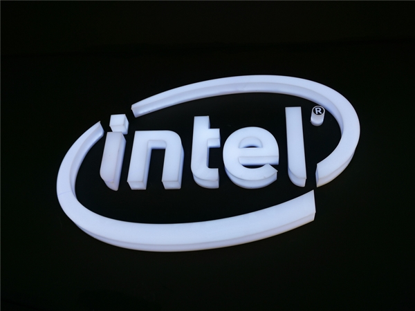 Intel CEO基辛格自信放言：我們的PC市場地位依然強勁！