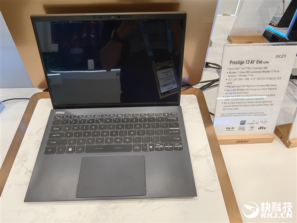 微星展示四款酷睿Ultra 200V筆記本：13-16寸全都有、輕至990克