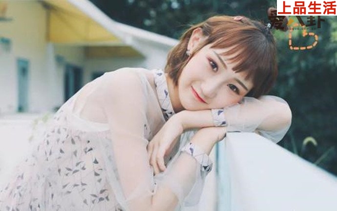陳雪凝現在還在大學里學習