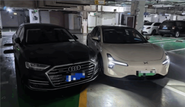 小鵬MONA M03自動泊車撞到奧迪A8大燈：可能得賠5萬！小鵬回應(yīng)