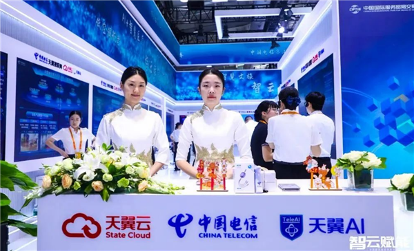中國電信天翼云完成首個國產GPU萬卡訓練！4000億參數大模型