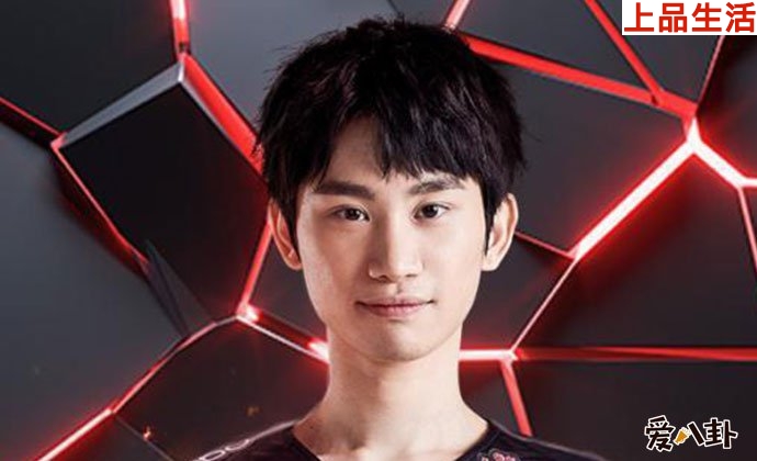 電競選手doinb