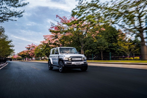 11萬起干崩服務器！奇瑞iCAR V23預售訂單突破31000單