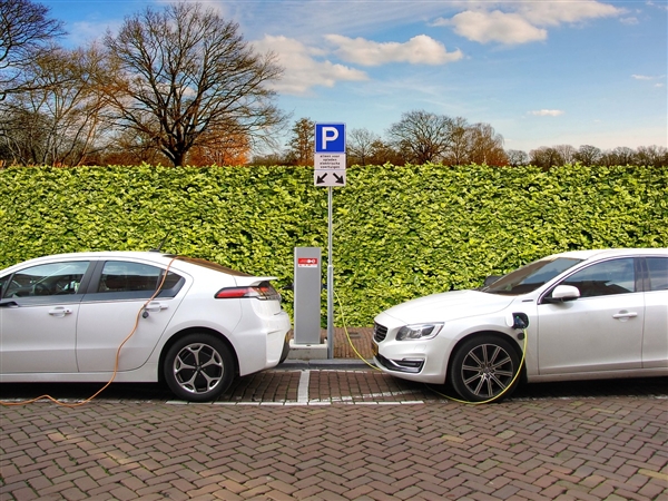 新能源車主注意了：別經常將電量消耗到0% 減少深度放電保障電池健康度