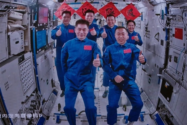 神舟一號發(fā)射整整25年！航天飛機(jī)、載人飛船爭論了3年多