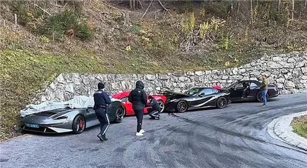 年度貴車禍！四臺頂級超跑連環相撞：總價值超5500萬元