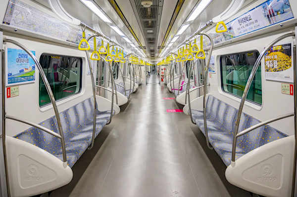 北京地鐵：將在站內(nèi)試行免洗快剪、面包店、快餐車