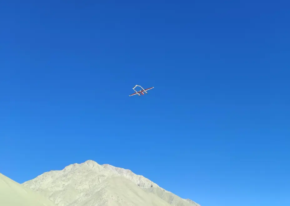 海拔3500米起飛！我國首次在昆侖山完成無人機增雪作業實驗