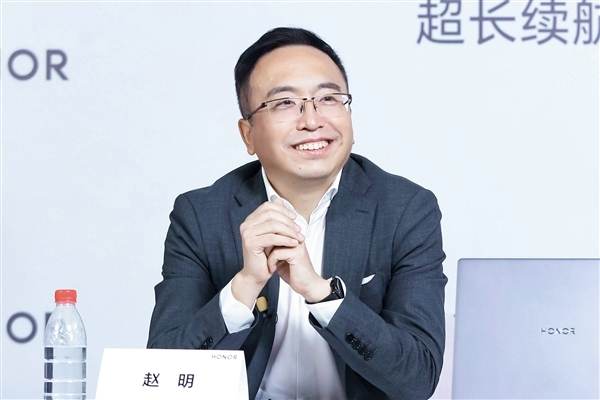 上市在即：榮耀進(jìn)入多事之秋