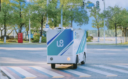 文遠(yuǎn)知行發(fā)布無(wú)人物流車Robovan W5：L4級(jí)無(wú)人駕駛、續(xù)航達(dá)220km