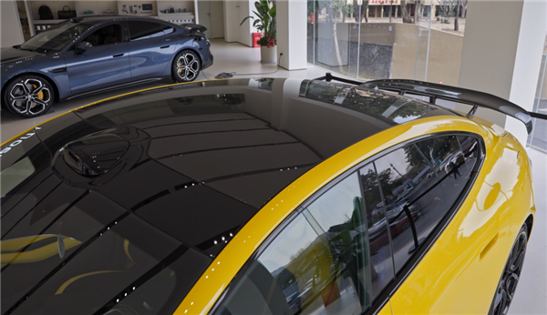 看完小米SU7 Ultra的實車：我覺得賣80萬真不算貴