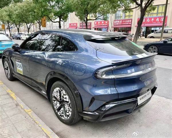 小米YU7迄今近距離實拍照曝光：各種細節全有了