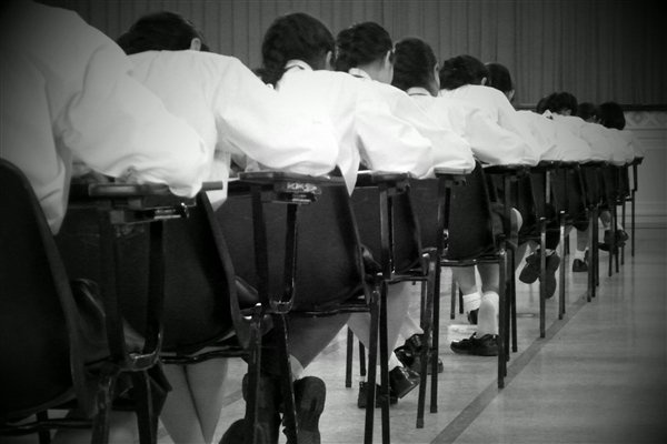 減輕學生負擔！武漢一區為小學生書包減重獲網友點贊：多不能超3.2公斤
