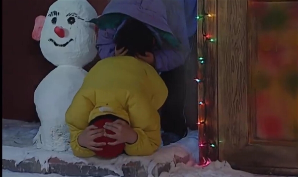 劇組別出心裁！網友發現《家有兒女》里的雪竟然是毛巾
