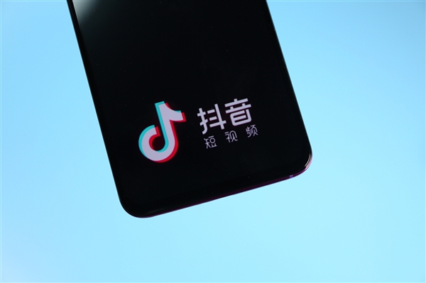 抖音副總裁李亮回應6萬買餃子導演高仿號：自導自演 已封號