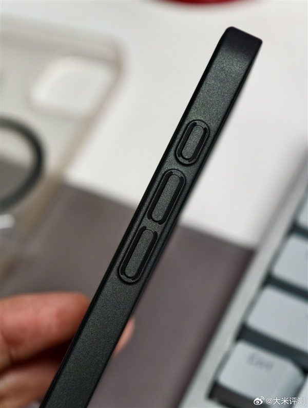 今年便宜的蘋果手機！iPhone SE 4保護殼現身