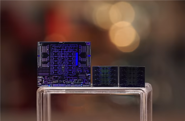 AMD強U銳龍AI Max+ 395內核照首次揭秘：GPU面積大得恐怖！