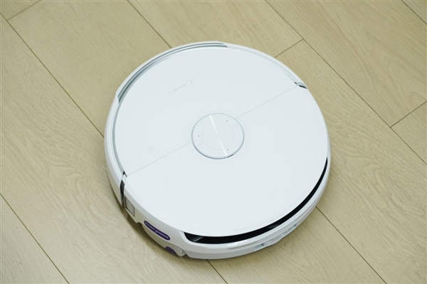 履帶式熱活水循環洗地！云鯨J6圖賞