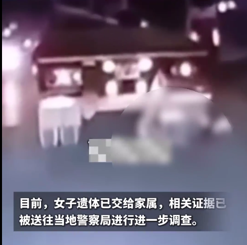 唏噓！美女騎手駕駛摩托車超車時(shí)遭大貨車碾壓身亡：帶頭盔沒能幸免