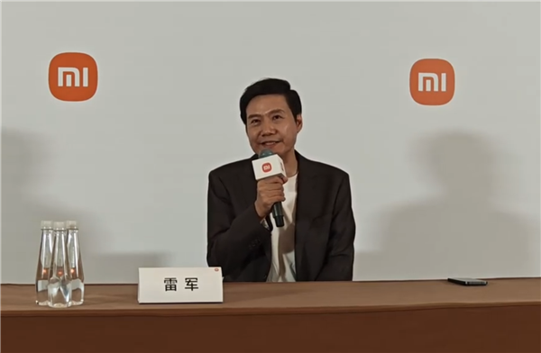 雷軍：小米遇到的痛苦是成長很快 很多人不了解且有很多偏見